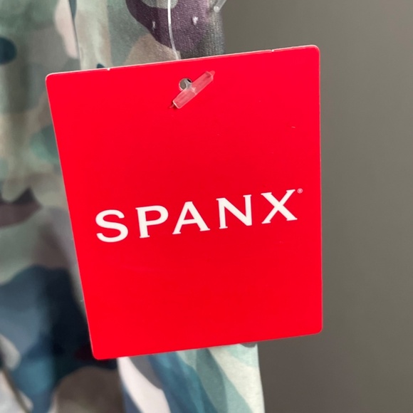 NEW Spanx Pants Womens Medium blue green purple camo athletic leggings gym - Picture 5 of 13